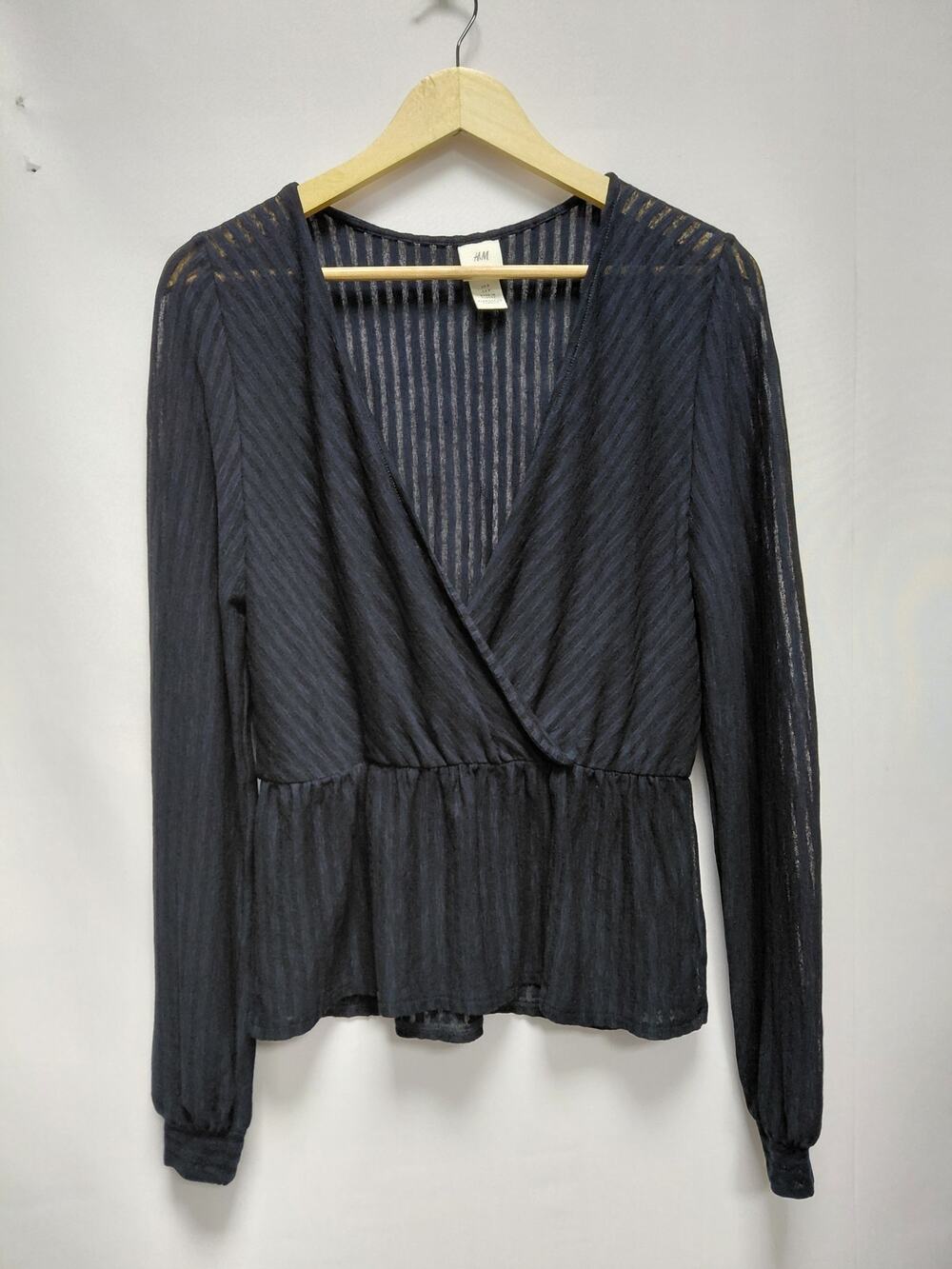 H&M Main & Black Long Sleeve Blouse Women Solid Knit Size S